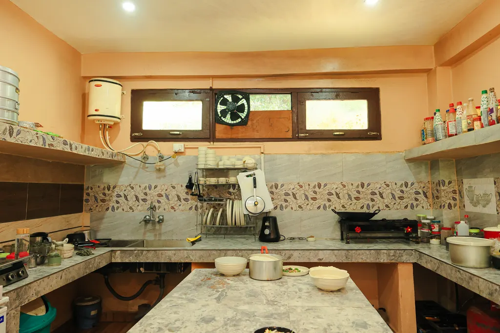 Homestay Kitchen Amenities