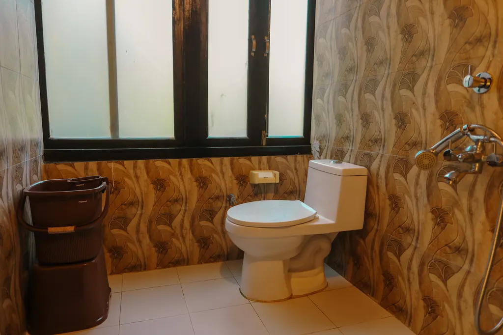 Bathroom Western Toilet Shower