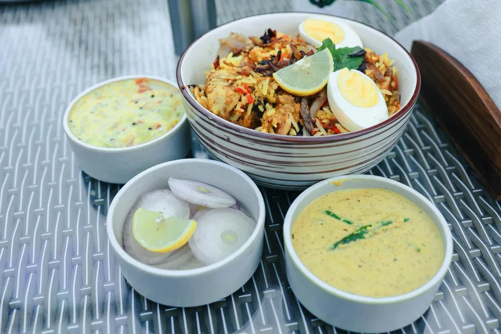 Chicken Biryani With Raita Side Dishes
