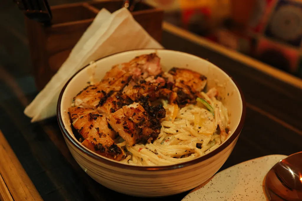 Grilled Chicken Creamy Pasta