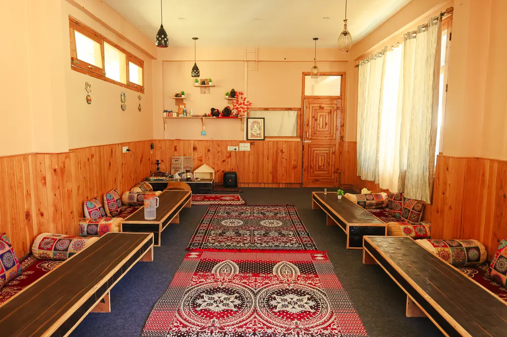 Traditional Homestay Lounge Room